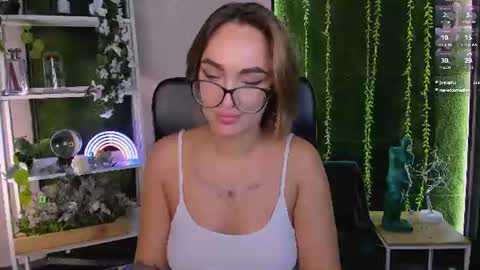 Ivy online show from August 3, 2:24 pm