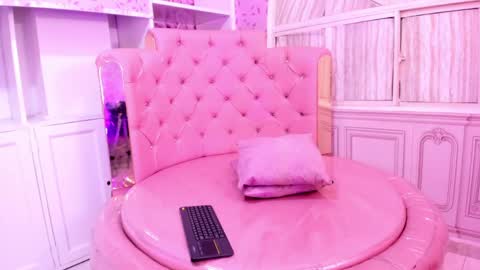 Ivy Rae online show from April 17, 8:07 pm