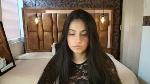 IVY ROSE online show from August 5, 2:37 pm
