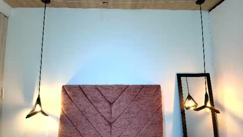 IVY ROSE online show from August 15, 2:32 pm