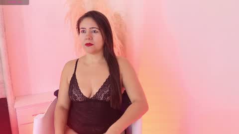 Ivy  online show from August 31, 1:56 pm