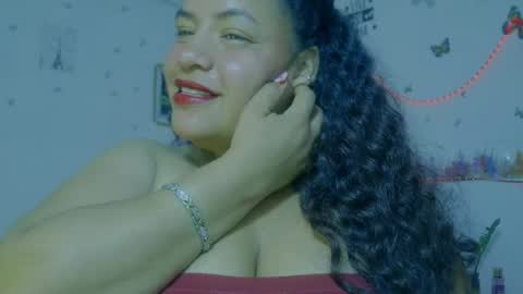 ivydesouza online show from June 19, 3:50 am