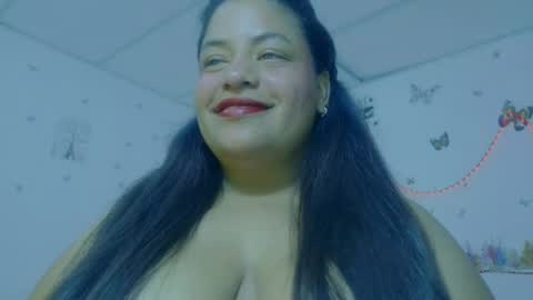 ivydesouza online show from June 22, 4:24 am