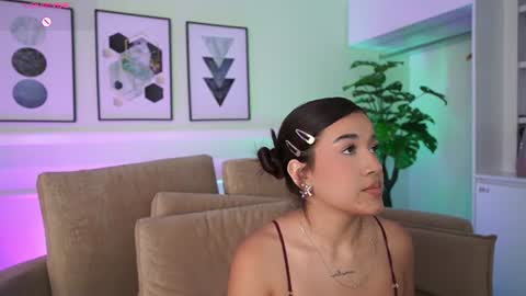 Ivy Grabes online show from September 3, 2:53 pm