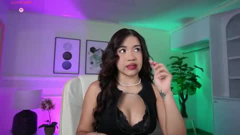 Ivy Grabes online show from September 9, 11:40 am