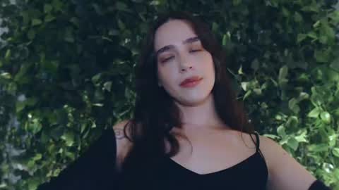Miss Ivy online show from August 2, 8:27 pm