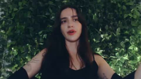 Miss Ivy online show from August 3, 3:02 am