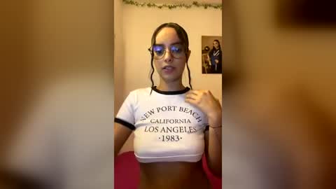 Ivymoon online show from August 1, 3:45 am
