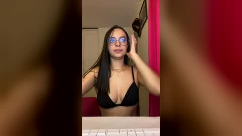 Ivymoon online show from August 12, 4:15 am