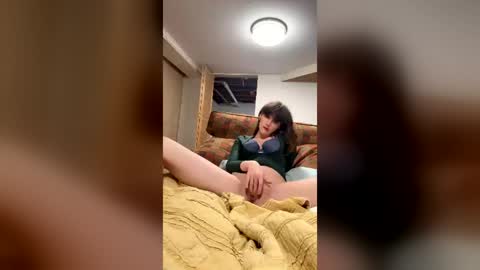 ivyrose67 online show from June 19, 7:08 am