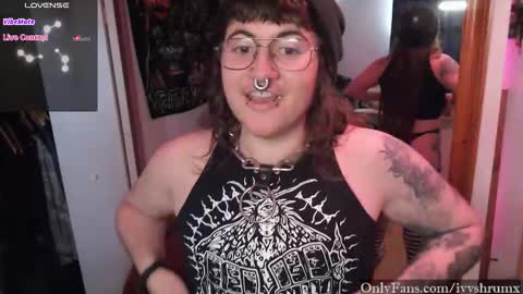 Ivy ShrumX online show from March 21, 1:42 am