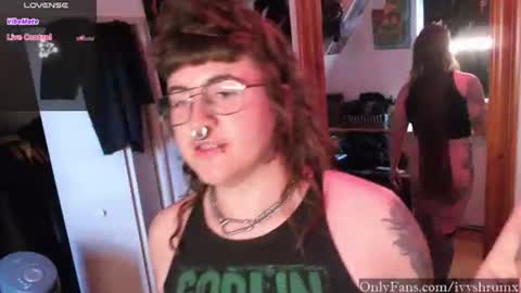 Ivy ShrumX online show from June 11, 1:34 am