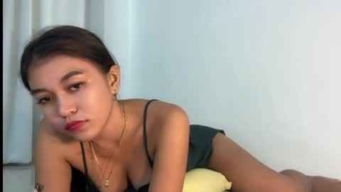 ivysnows online show from August 14, 7:45 am