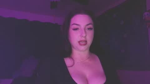 Amiee online show from May 8, 1:18 am