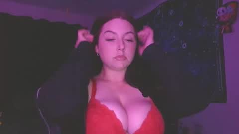 Amiee online show from June 3, 1:42 am