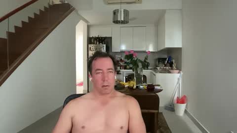 chat with me to find out online show from February 19, 3:59 am