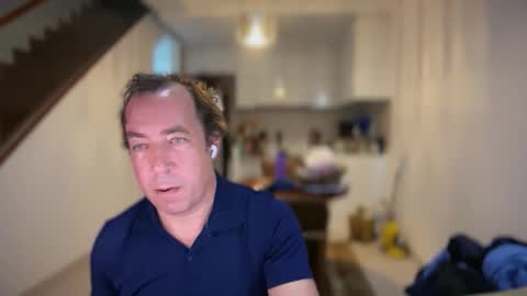 chat with me to find out online show from May 16, 3:06 am