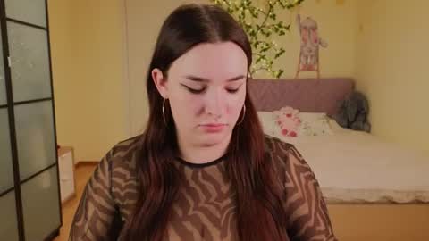 Daisy online show from August 1, 3:01 am