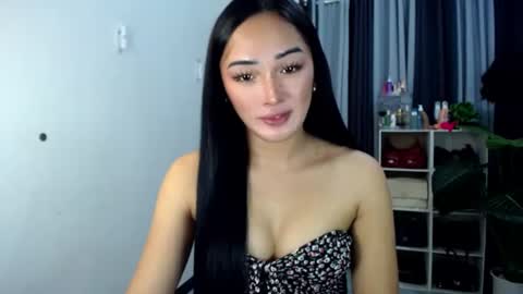 iwillcum4u_ online show from August 11, 5:31 am