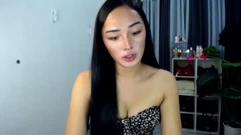 iwillcum4u_ online show from August 12, 4:59 am