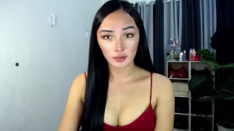 iwillcum4u_ online show from August 14, 12:20 pm