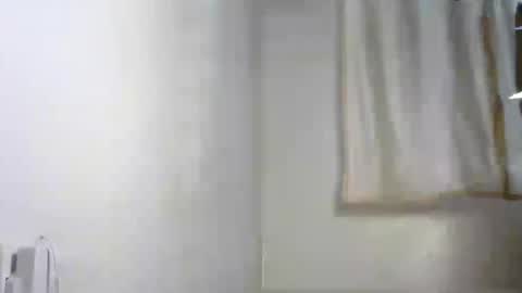iynika online show from August 9, 12:50 pm