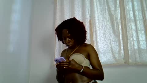 iynika online show from August 15, 6:28 am