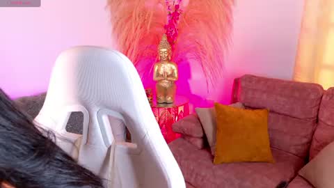 Izan Thorne online show from August 15, 9:19 pm