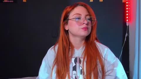 hot izys online show from July 25, 9:46 am