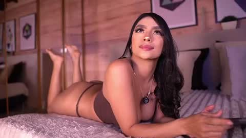 izzywild1 online show from August 15, 12:03 am