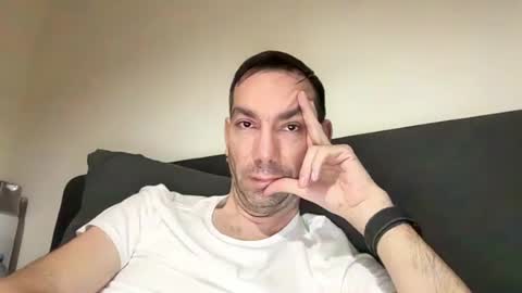 James online show from August 5, 1:47 am
