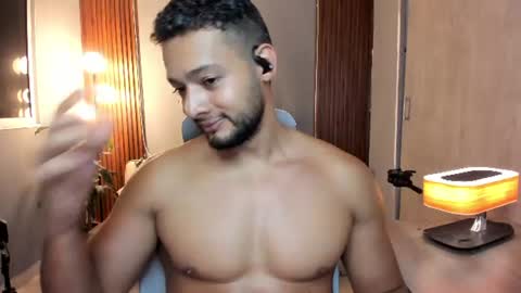 Calix  Independient model Insta and twt Calixsnake online show from July 24, 12:13 am