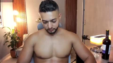 Calix  Independient model Insta and twt Calixsnake online show from August 2, 1:45 am
