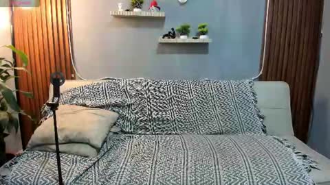 Calix  Independient model Insta and twt Calixsnake online show from August 9, 4:24 am