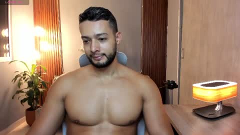 Calix  Independient model Insta and twt Calixsnake online show from August 10, 1:40 am