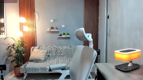 Calix  Independient model Insta and twt Calixsnake online show from August 11, 4:03 am
