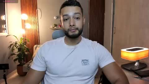 Calix  Independient model Insta and twt Calixsnake online show from August 11, 10:01 pm