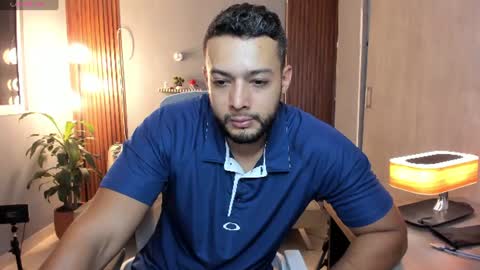 Calix  Independient model Insta and twt Calixsnake online show from August 11, 11:07 pm