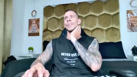J King online show from August 7, 9:15 pm