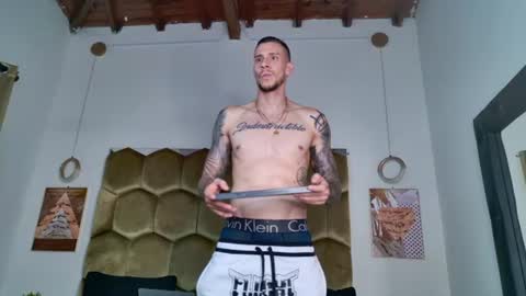 J King online show from August 8, 2:55 am