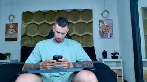 J King online show from August 8, 1:11 pm