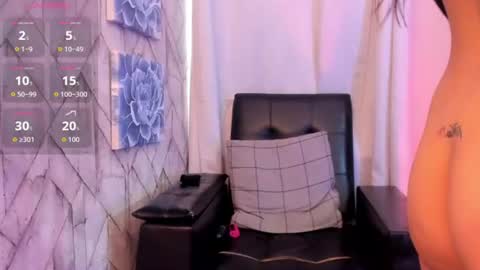 Jade West online show from August 5, 9:02 pm