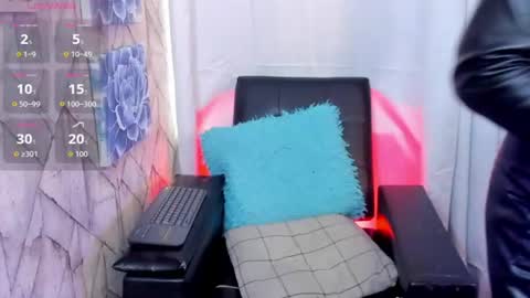 Jade West online show from August 14, 5:27 pm