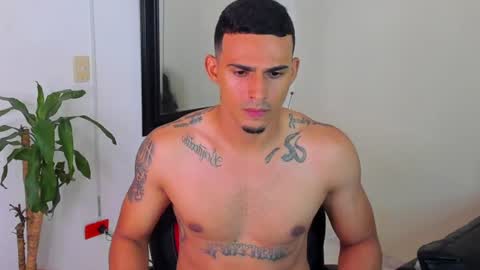 jack__scott online show from August 12, 4:04 am