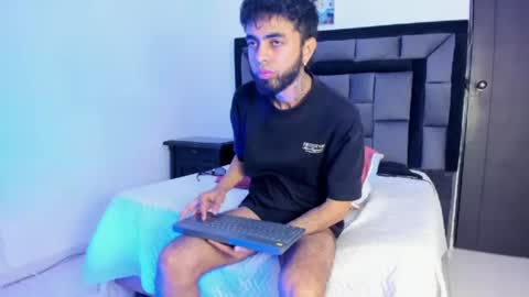 Jack bigdick1  online show from August 8, 3:17 am