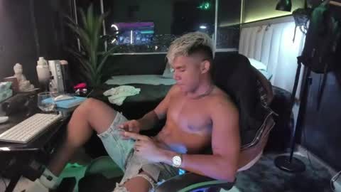 JACK CASTELL online show from July 25, 2:37 am