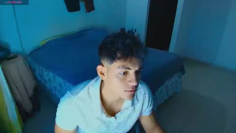 jack_krimmer online show from August 6, 11:04 pm