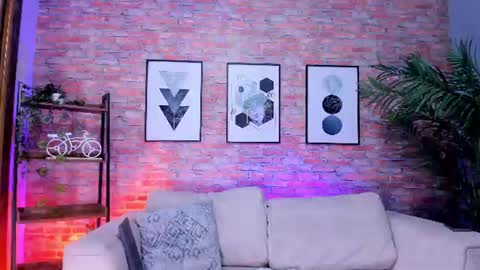 Andres   online show from August 1, 8:59 pm