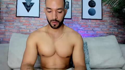 Andres   online show from August 3, 11:45 pm