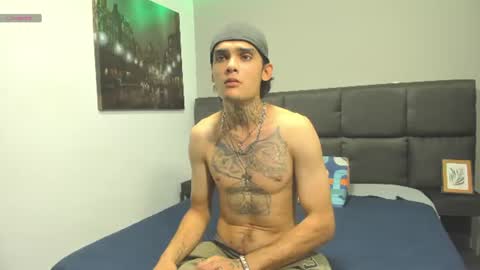 jack_mansonn online show from August 11, 8:33 pm